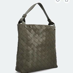 41 Hawthorn Elegant Olive Green Woven Tote Bag